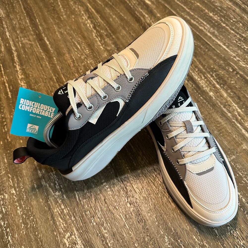 NWT Reef Fanning Lightweight Shoes Bottle Opener Cream Gray Black Men’s Size 10